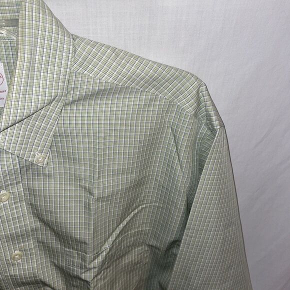 Brooks Brothers 346 Men’s Dress Shirt Size Medium Green Striped Business Formal - Picture 3 of 12